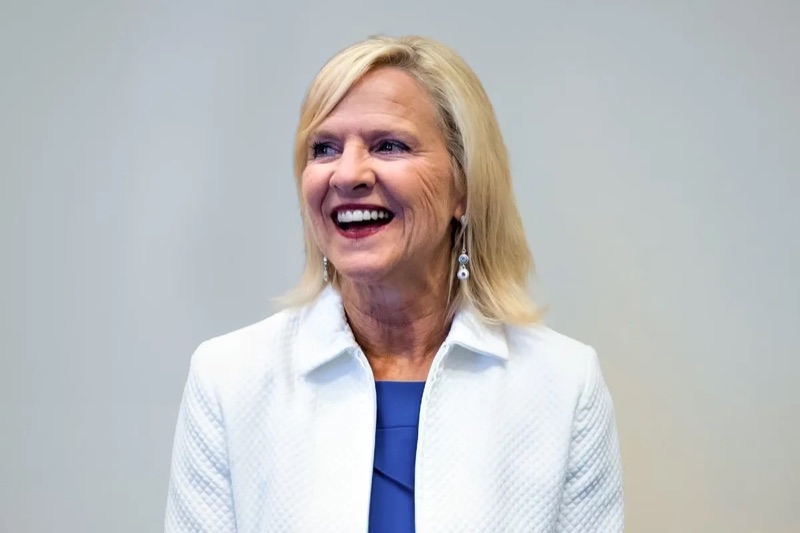 Beth Hall-Long